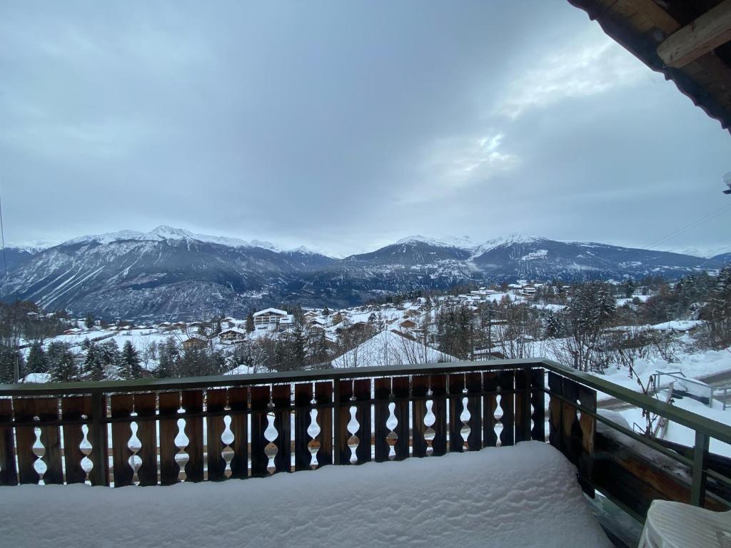 Chalet Tyl, vue imprenable sur les Alpes Valaisannes