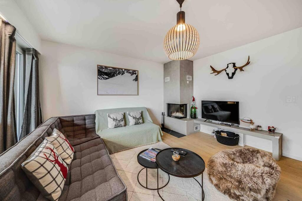 Crans center with fireplace and parking